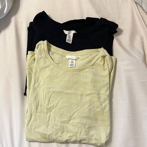 2 HM T-shirts